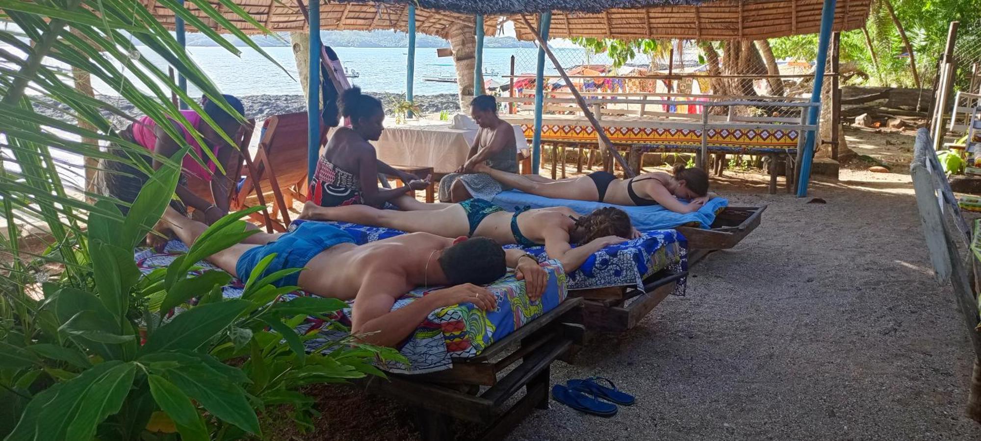 Piscine Bimoko Hotel Nosy-Be Bagian luar foto