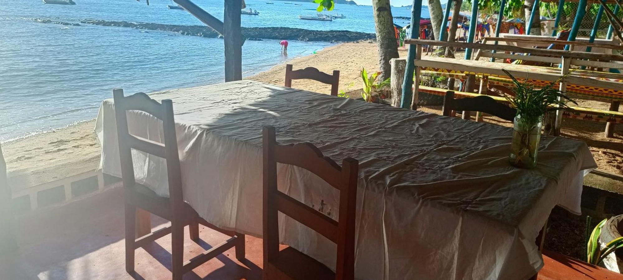 Piscine Bimoko Hotel Nosy-Be Bagian luar foto