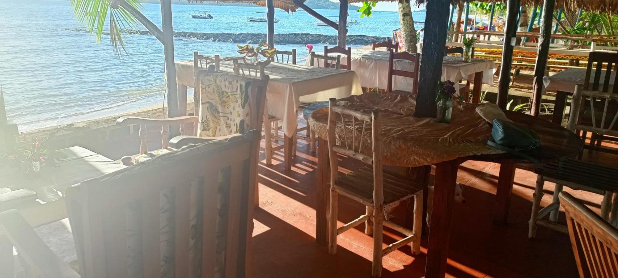 Piscine Bimoko Hotel Nosy-Be Bagian luar foto