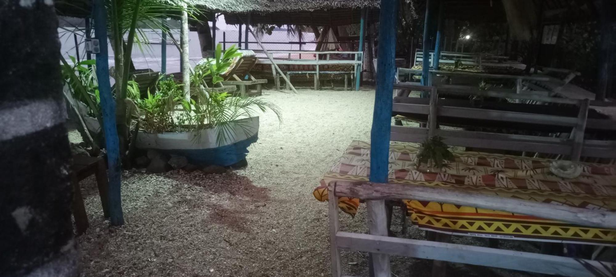 Piscine Bimoko Hotel Nosy-Be Bagian luar foto