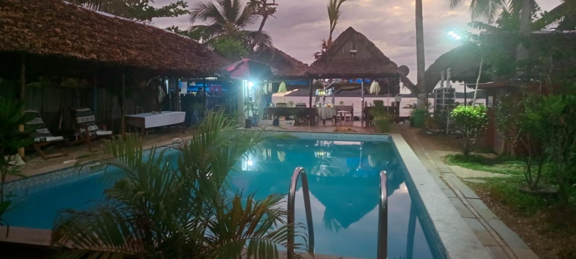 Piscine Bimoko Hotel Nosy-Be Bagian luar foto