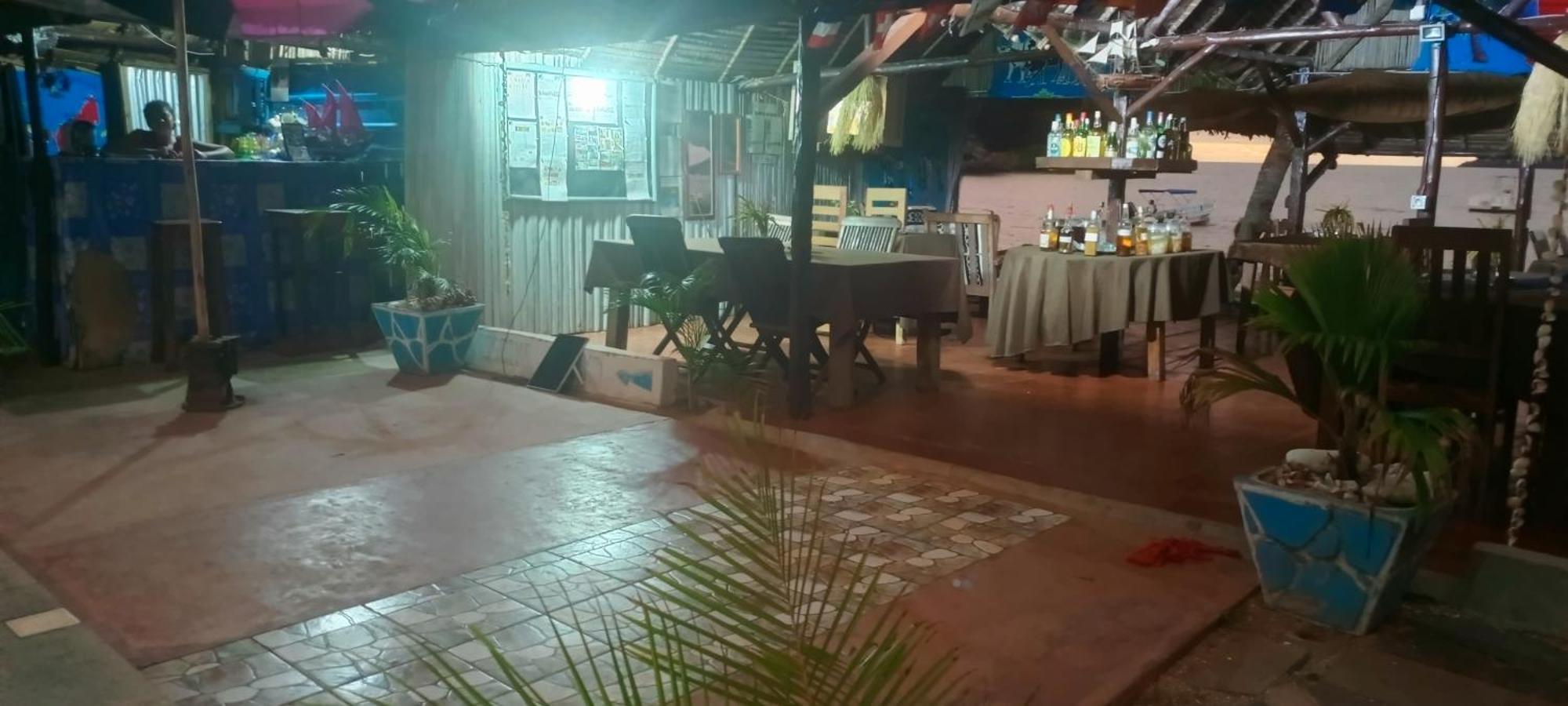 Piscine Bimoko Hotel Nosy-Be Bagian luar foto