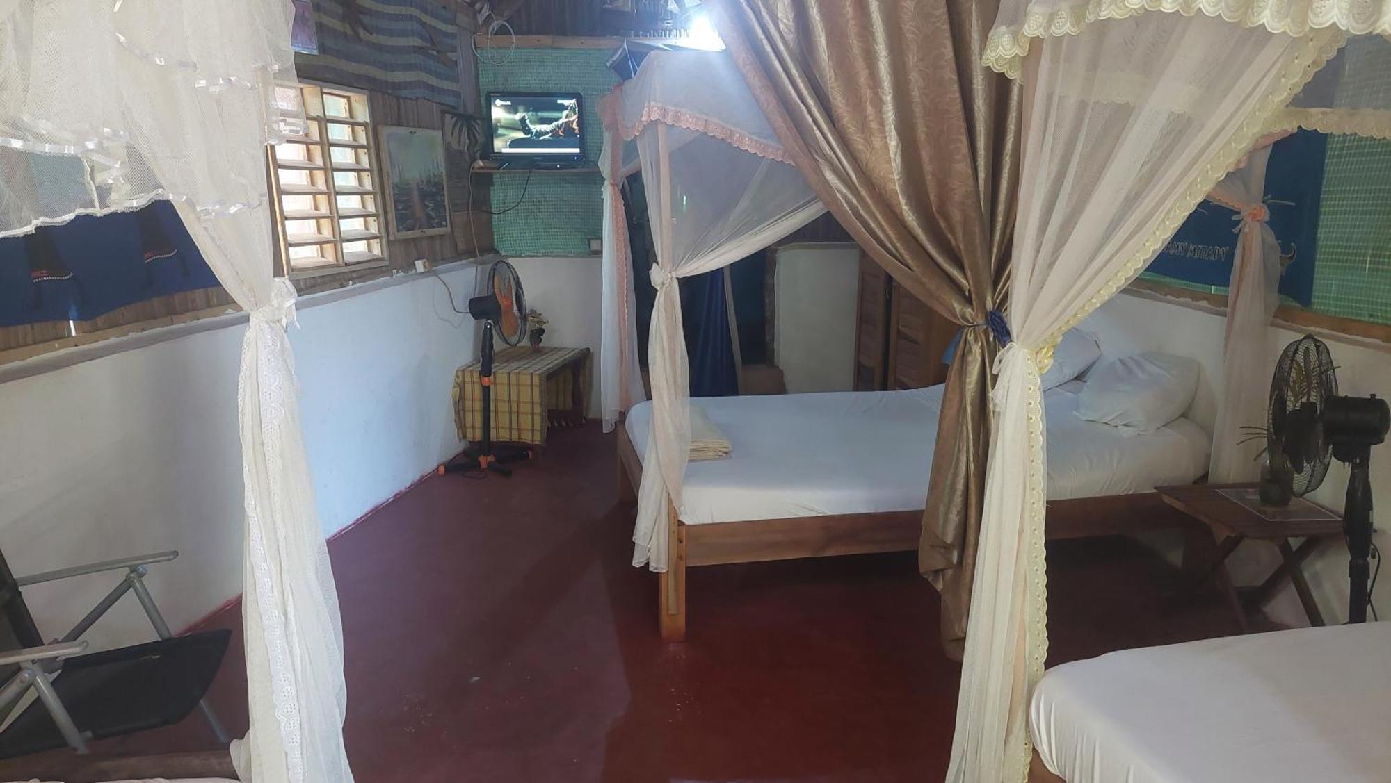 Piscine Bimoko Hotel Nosy-Be Bagian luar foto