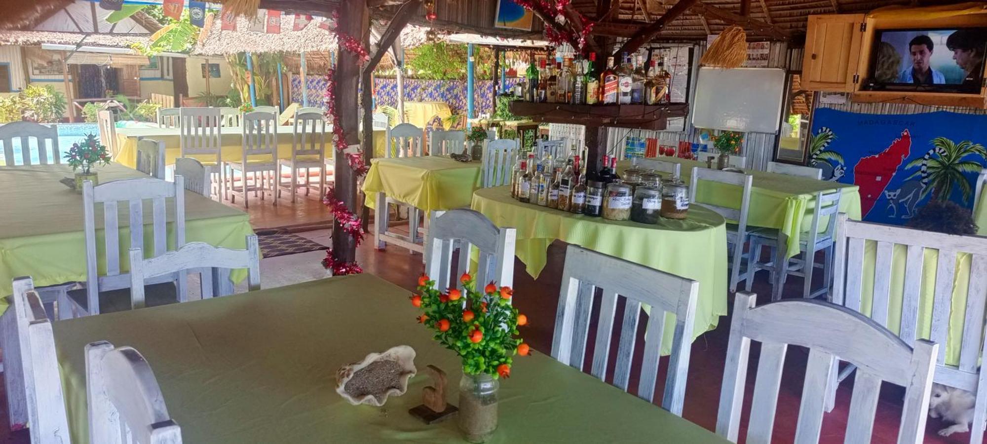 Piscine Bimoko Hotel Nosy-Be Bagian luar foto